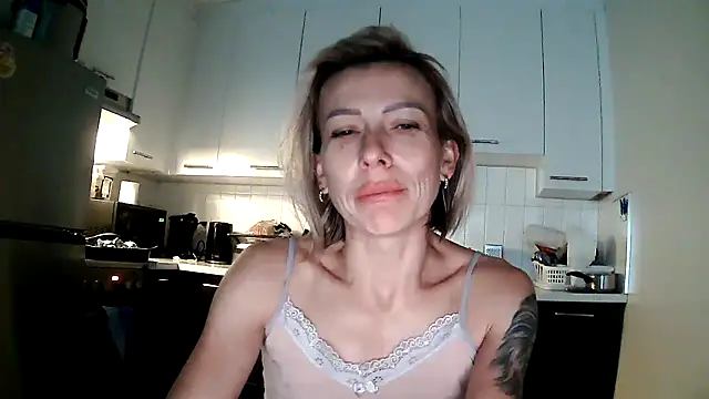 anechka1 online show from 09/25/25, 11:47