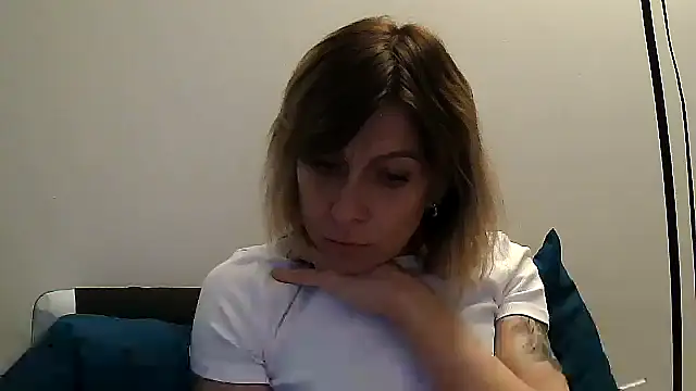 anechka1 online show from 02/21/26, 10:44