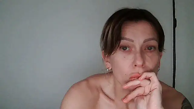 Snapshot of anechka1 chatting on 04/28/26, 11:54 anechka1 online show from 04/28/26, 11:54