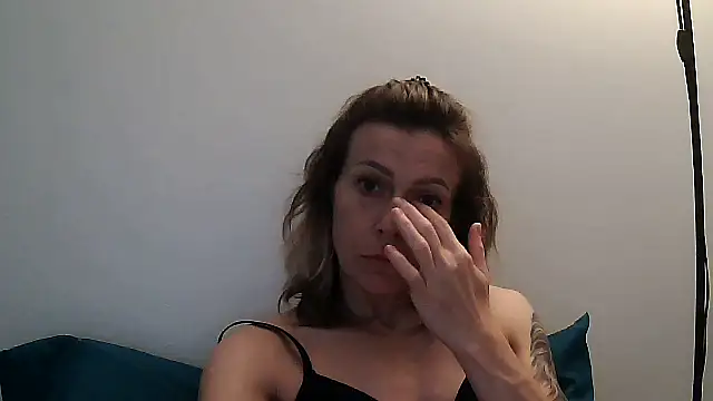 Snapshot of anechka1 chatting on 06/20/26, 10:01 anechka1 online show from 06/20/26, 10:01