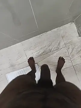 Snapshot of Sweety_Tamil_boy chatting on 11/17/25, 04:40 Sweety Tamil boy online show from 11/17/25, 04:40