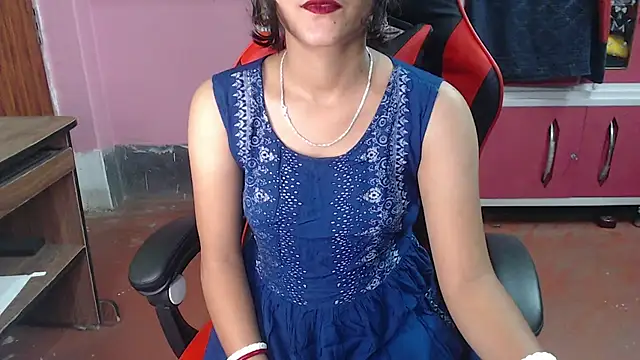 Angel Alison  online show from 02/11/25, 06:22