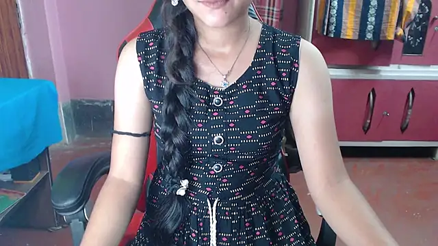 Angel Alison  online show from 04/24/26, 11:01