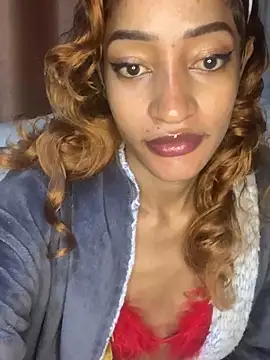 Snapshot of GoddessVee chatting on 12/27/24, 10:59 GoddessVee online show from 12/27/24, 10:59