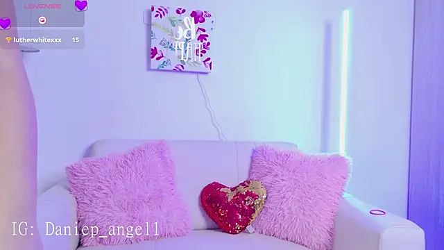 daniep angel online show from 10/13/25, 11:05