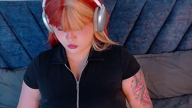 Karmilla Rosse online show from 04/18/26, 10:41