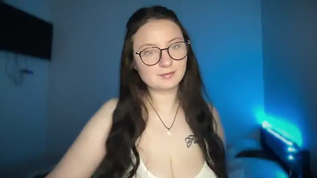 Snapshot of LocaAlis chatting on 10/03/25, 07:16 LocaAlis online show from 10/03/25, 07:16