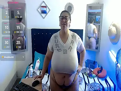 bubis laru53 online show from 10/28/25, 08:22