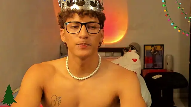 Snapshot of Ivano_joness chatting on 12/24/24, 01:50 Ivano joness online show from 12/24/24, 01:50