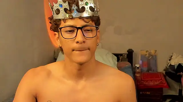 Snapshot of Ivano_joness chatting on 01/11/25, 05:20 Ivano joness online show from 01/11/25, 05:20