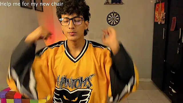 Snapshot of Ivano_joness chatting on 03/10/25, 06:16 Ivano joness online show from 03/10/25, 06:16