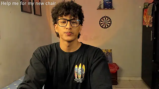 Snapshot of Ivano_joness chatting on 03/21/25, 04:28 Ivano joness online show from 03/21/25, 04:28