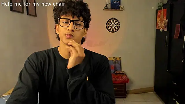 Snapshot of Ivano_joness chatting on 03/22/25, 04:56 Ivano joness online show from 03/22/25, 04:56