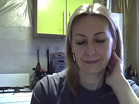 AshleyXHoney online show from 12/17/25, 07:36