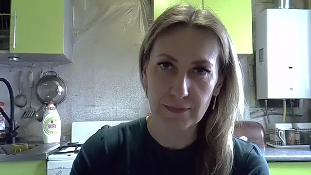 Snapshot of AshleyXHoney chatting on 03/27/26, 08:09 AshleyXHoney online show from 03/27/26, 08:09