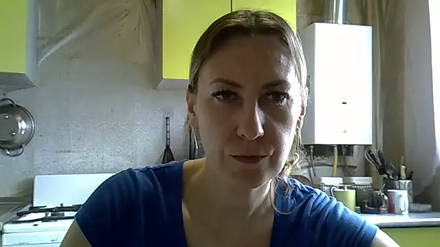 Snapshot of AshleyXHoney chatting on 04/28/26, 06:18 AshleyXHoney online show from 04/28/26, 06:18