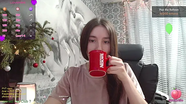 Wowpornoo online show from 12/20/24, 12:27