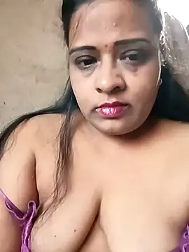 Snapshot of Love_Jenny chatting on 01/28/25, 06:05 Love Jenny online show from 01/28/25, 06:05