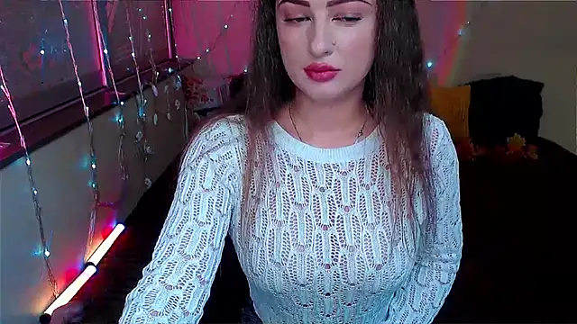 LizaSenri online show from 10/18/25, 06:16