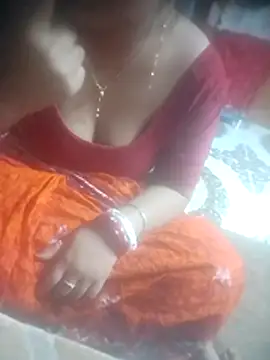 Snapshot of Working- chatting on 02/19/26, 12:45 Working- online show from 02/19/26, 12:45