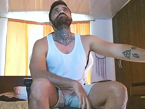 aronmiller404 online show from 01/10/25, 10:15