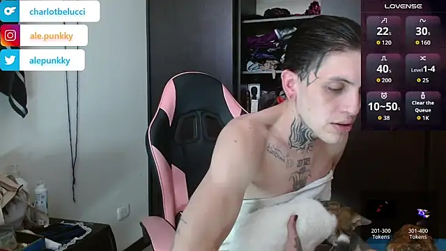 charlotbelucci  online show from 12/22/25, 08:28