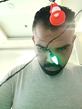 Snapshot of ListedLoin chatting on 02/17/25, 01:21 ListedLoin online show from 02/17/25, 01:21