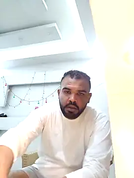 Snapshot of ListedLoin chatting on 03/19/25, 11:06 ListedLoin online show from 03/19/25, 11:06