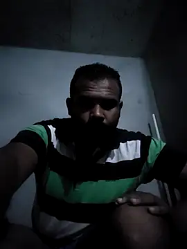 Snapshot of ListedLoin chatting on 10/19/25, 08:20 ListedLoin online show from 10/19/25, 08:20