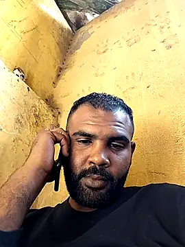 ListedLoin online show from 12/04/25, 10:46