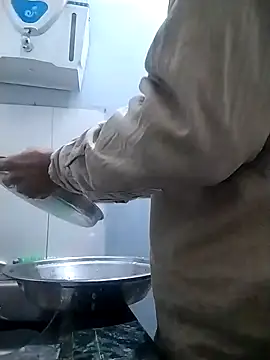 Snapshot of myhot1551 chatting on 12/26/24, 12:59 myhot1551 online show from 12/26/24, 12:59