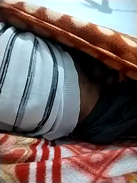 Snapshot of myhot1551 chatting on 02/15/25, 05:17 myhot1551 online show from 02/15/25, 05:17