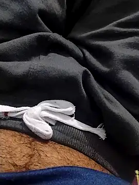 Snapshot of myhot1551 chatting on 02/22/25, 04:51 myhot1551 online show from 02/22/25, 04:51