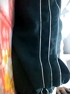 Snapshot of myhot1551 chatting on 03/23/25, 12:04 myhot1551 online show from 03/23/25, 12:04