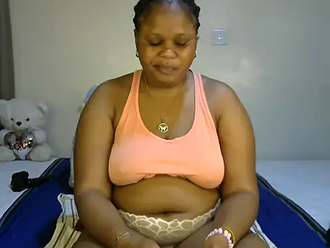 ebony Catalia online show from 10/20/25, 04:40