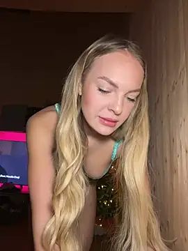 ChiaraVixen online show from 12/15/24, 07:46