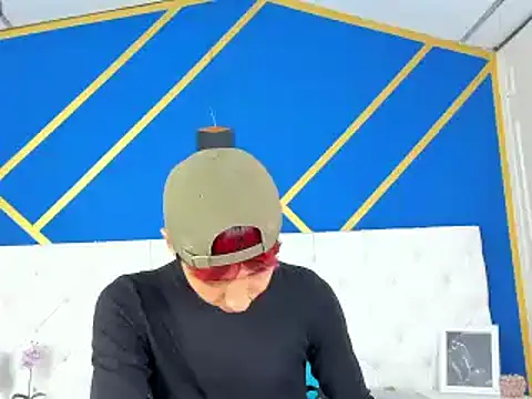 ariel villa online show from 03/08/25, 01:39