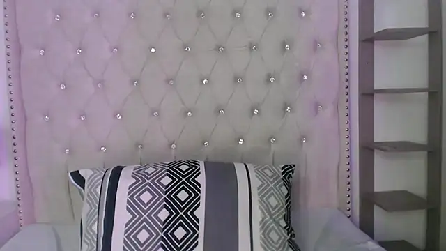Abril Squirt online show from 05/15/26, 10:39