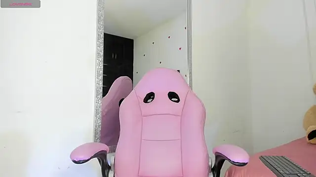 dulce kim online show from 10/08/25, 12:47