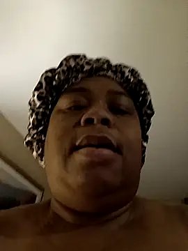 Snapshot of pinkpassionpleaser chatting on 01/02/25, 01:08 pinkpassionpleaser online show from 01/02/25, 01:08