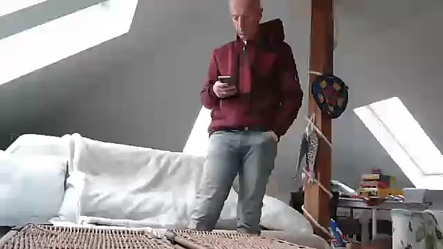 maxmueller321 online show from 12/11/24, 12:55