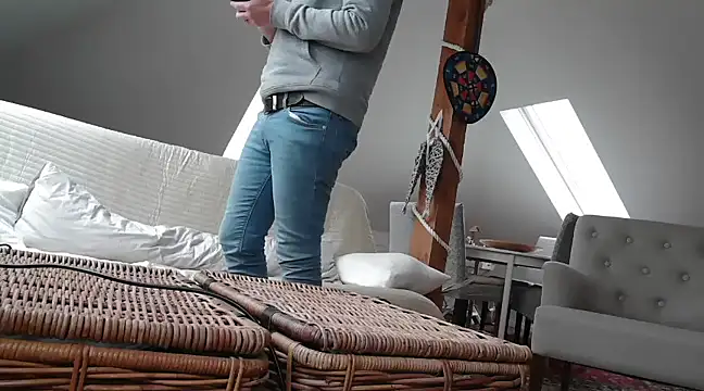 maxmueller321 online show from 03/04/25, 12:55