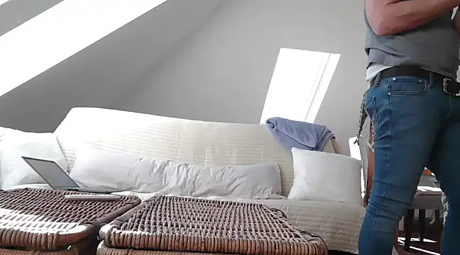 maxmueller321 online show from 03/19/25, 01:07