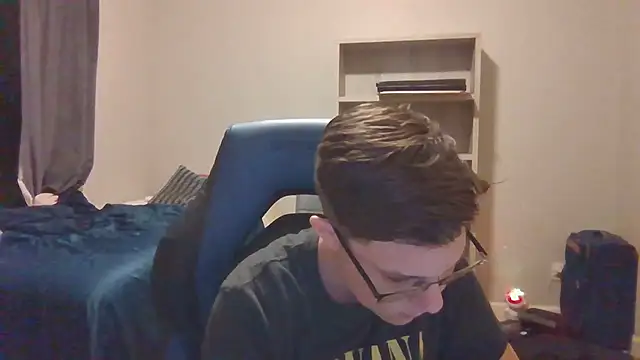 KaliSnow199623 online show from 09/30/25, 03:00