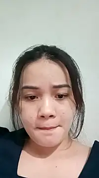 Ngoc-Trinh online show from 12/11/24, 01:28