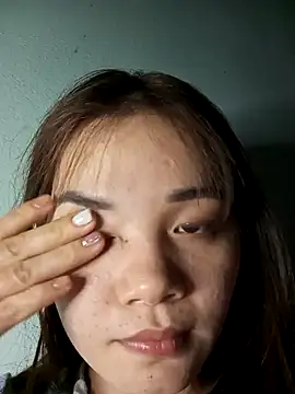 Ngoc-Trinh online show from 01/31/25, 03:22