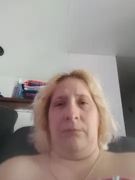 Snapshot of Icedcoffee2024 chatting on 11/02/25, 05:26 Icedcoffee2024 online show from 11/02/25, 05:26