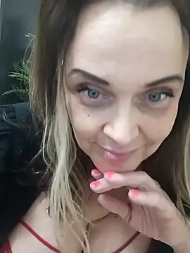 hugebobbs online show from 02/20/26, 07:32