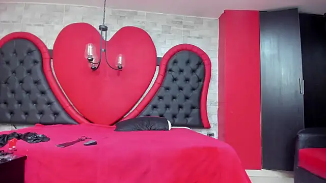 Snapshot of JAYLEN_BDSM chatting on 06/03/26, 02:33 JAYLEN BDSM online show from 06/03/26, 02:33