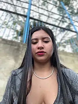 VAL PRINCESS online show from 12/19/24, 12:34